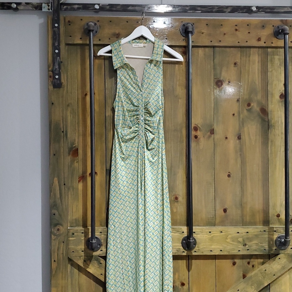 FUN JUMPSUIT W ALL OVER PATTERN SIZE MEDIUM LIGHTWEIGHT FUNKY INFLUENCER FAIRY